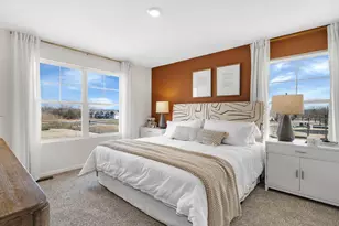 2223 Waters Edge Dr, Schaumburg, IL 60173 - Photo 17