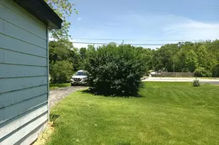 9867 W 17th St, Zion, IL 60099 - Photo 7