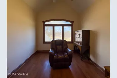 9030 Elm Avenue, Burr Ridge, IL 60527 - Photo 45