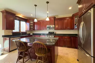 9030 Elm Ave, Burr Ridge, IL 60527 - Photo 19