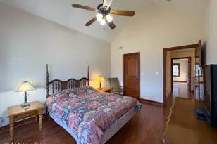 9030 Elm Ave, Burr Ridge, IL 60527 - Photo 47