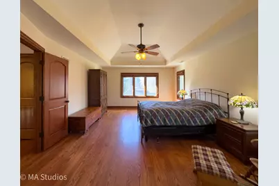 9030 Elm Avenue, Burr Ridge, IL 60527 - Photo 37