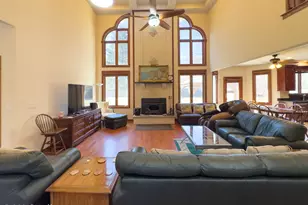 9030 Elm Ave, Burr Ridge, IL 60527 - Photo 9