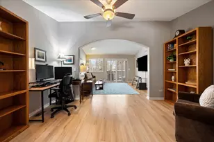 132 Meredith Ln, Streamwood, IL 60107 - Photo 11