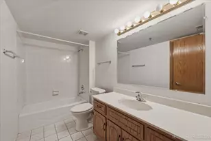 9050 Del Prado Dr, Palos Hills, IL 60465 - Photo 17