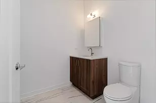 1340 W Chestnut St, Chicago, IL 60642 - Photo 27