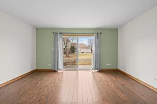 777 Village Cir, Marengo, IL 60152 - Photo 5