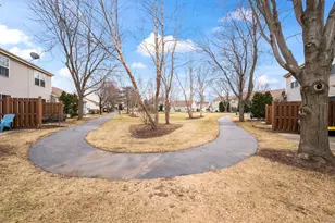 777 Village Cir, Marengo, IL 60152 - Photo 15