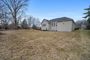 10 Timbers Ct, Bloomington, IL 61701 - Photo 37