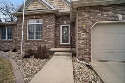 10 Timbers Court, Bloomington, IL 61701 - Photo 3