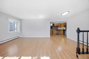 13 Cedar Ct, Vernon Hills, IL 60061 - Photo 7