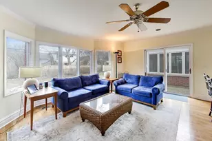 9433 Crawford Ave, Evanston, IL 60203 - Photo 11