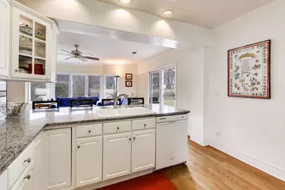 9433 Crawford Avenue, Evanston, IL 60203 - Photo 9