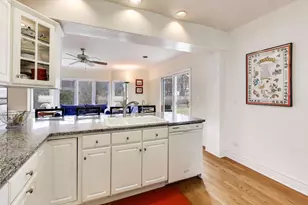 9433 Crawford Ave, Evanston, IL 60203 - Photo 9