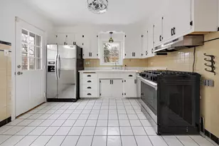 9429 S Oakley Ave, Chicago, IL 60643 - Photo 9