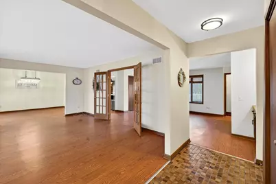 938 Duvall Drive, Woodstock, IL 60098 - Photo 5