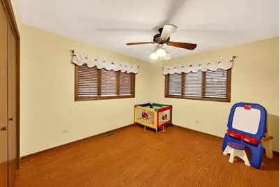 938 Duvall Drive, Woodstock, IL 60098 - Photo 15