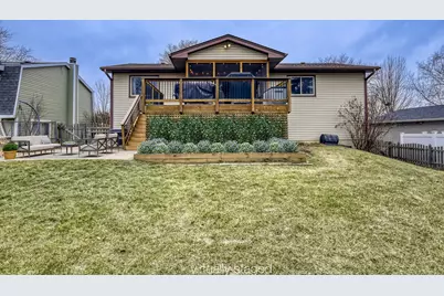 4175 Victoria Drive, Hoffman Estates, IL 60192 - Photo 33