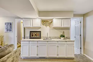 4175 Victoria Dr, Hoffman Estates, IL 60192 - Photo 25