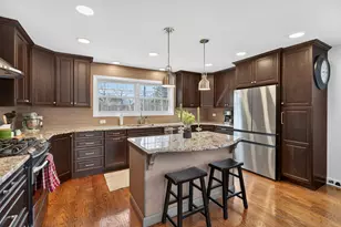 1335 Wilmot Rd, Deerfield, IL 60015 - Photo 3