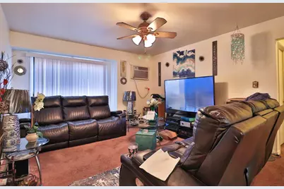 170 Dunteman Drive #301, Glendale Heights, IL 60139 - Photo 5