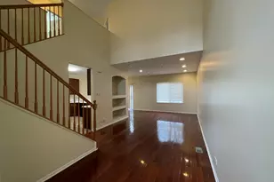 1904 Maureen Dr, Hoffman Estates, IL 60192 - Photo 3