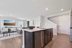 3561 Richardson Cir, Yorkville, IL 60560 - Photo 9