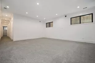 1228 W Wellington Ave, Chicago, IL 60657 - Photo 37