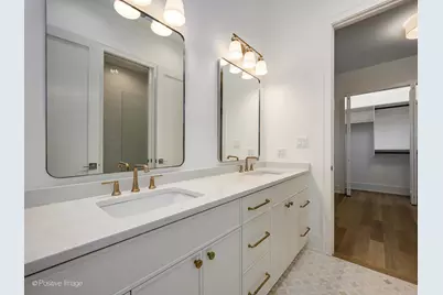 1228 W Wellington Avenue, Chicago, IL 60657 - Photo 29