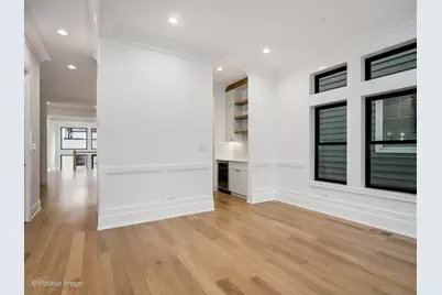 1228 W Wellington Avenue, Chicago, IL 60657 - Photo 9