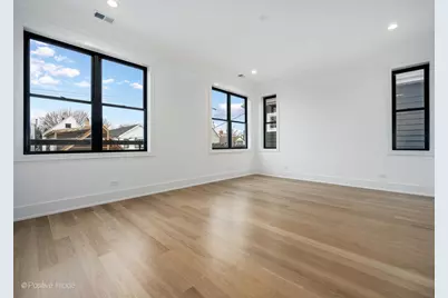 1228 W Wellington Avenue, Chicago, IL 60657 - Photo 21