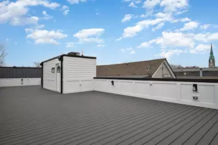 1228 W Wellington Ave, Chicago, IL 60657 - Photo 35