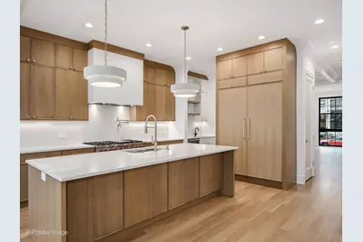 1228 W Wellington Avenue, Chicago, IL 60657 - Photo 13