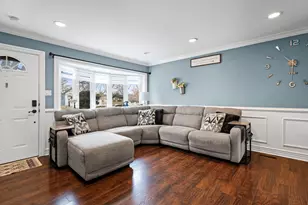 625 Morton St, Hoffman Estates, IL 60169 - Photo 3