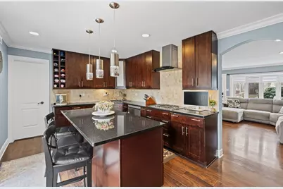 625 Morton Street, Hoffman Estates, IL 60169 - Photo 5