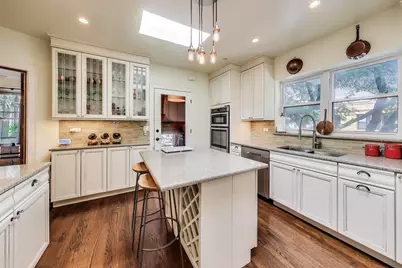 2700 W Carmen Avenue, Chicago, IL 60625 - Photo 5