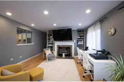 2183 Colorado Avenue #4, Elgin, IL 60123 - Photo 3