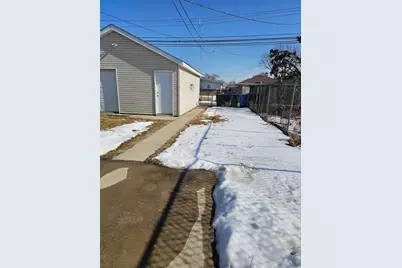 9117 S Wallace Street, Chicago, IL 60620 - Photo 21