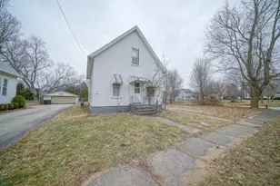 118 N Locust St, Genoa, IL 60135 - Photo 21