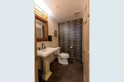 827 N Milwaukee Avenue, Chicago, IL 60642 - Photo 9