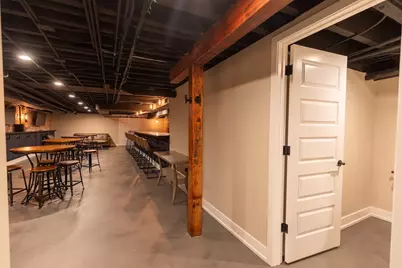 827 N Milwaukee Avenue, Chicago, IL 60642 - Photo 17