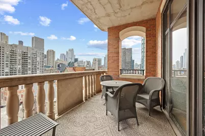 30 W Erie Street #1002, Chicago, IL 60654 - Photo 11