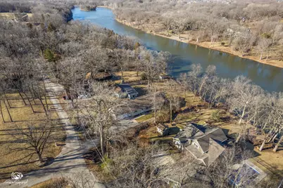 1937 W Potawatomie Trail, Kankakee, IL 60901 - Photo 41