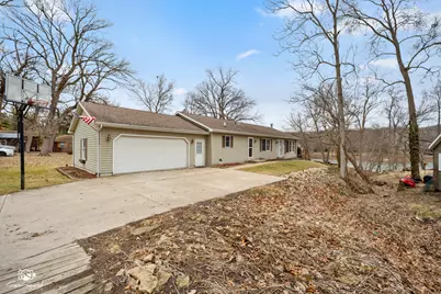 1937 W Potawatomie Trail, Kankakee, IL 60901 - Photo 47