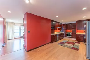 212 Kane Dr, Herrin, IL 62948 - Photo 9