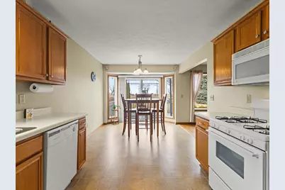 3810 Foxglove Lane, Winnebago, IL 61088 - Photo 9