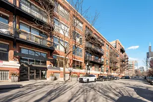 1040 W Adams St, Chicago, IL 60607 - Photo 1