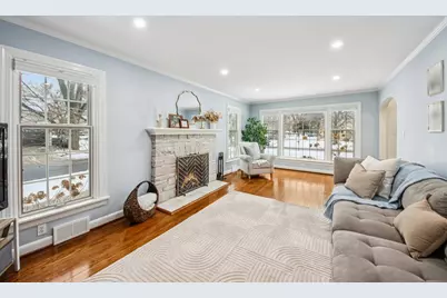 175 S Fairview Avenue, Elmhurst, IL 60126 - Photo 5