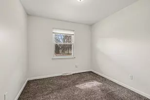 3238 W 74th Pl, Merrillville, IN 46410 - Photo 9