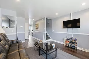 9904 S State St, Chicago, IL 60628 - Photo 5